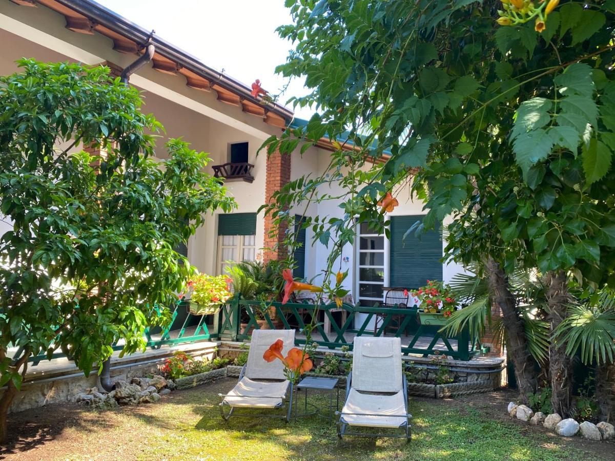 Casa Vacanze Gabbianella Villa Con Giardino Lungolago Maderno ตอสโกลาโน มาแดร์โน ภายนอก รูปภาพ