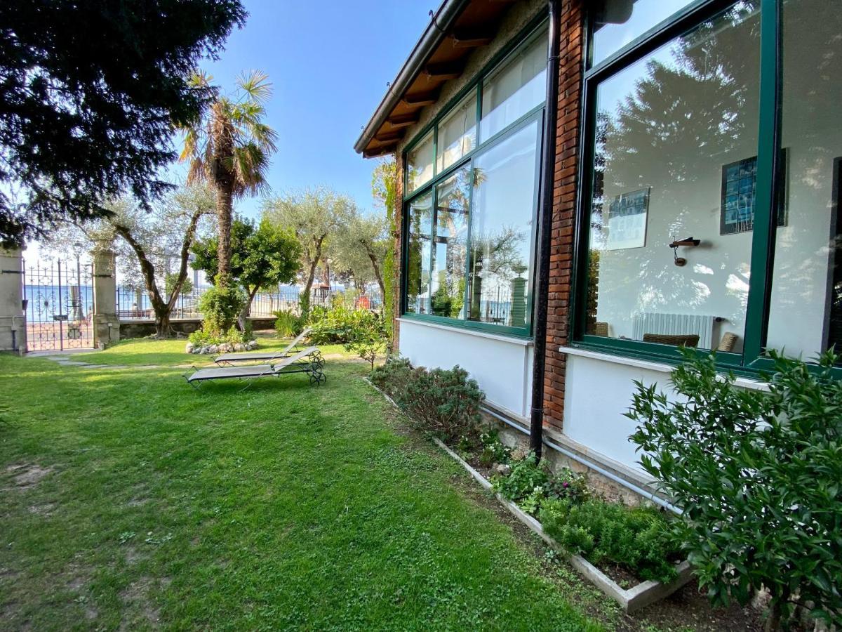 Casa Vacanze Gabbianella Villa Con Giardino Lungolago Maderno ตอสโกลาโน มาแดร์โน ภายนอก รูปภาพ