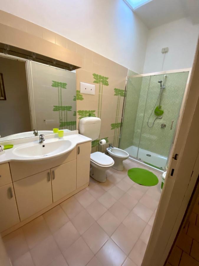 Casa Vacanze Gabbianella Villa Con Giardino Lungolago Maderno ตอสโกลาโน มาแดร์โน ภายนอก รูปภาพ
